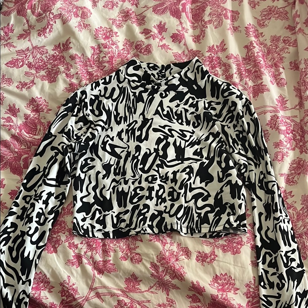 Black and White Abstract Print Crop Top